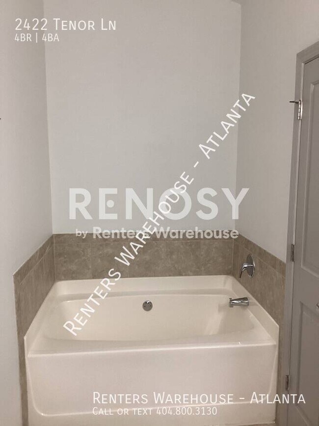 Building Photo - 2422 Tenor Ln