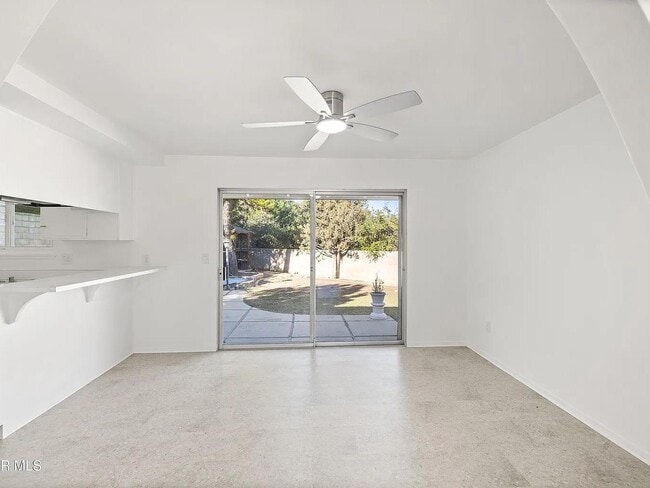 Building Photo - 326 Longwood Ct