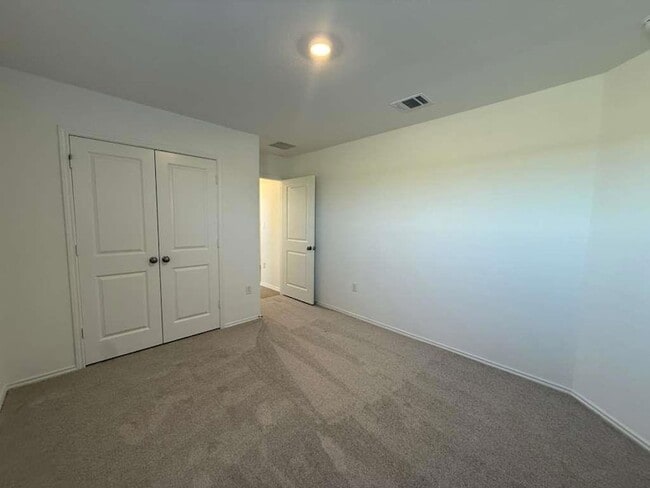 Building Photo - 200 Herald Dr