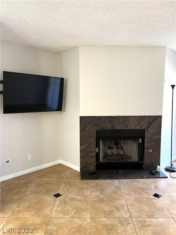 Building Photo - 2200 S Fort Apache Rd