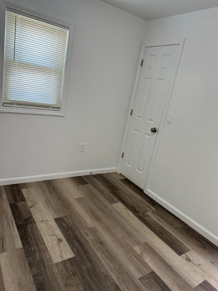 Building Photo - 28530 Grayling Ave