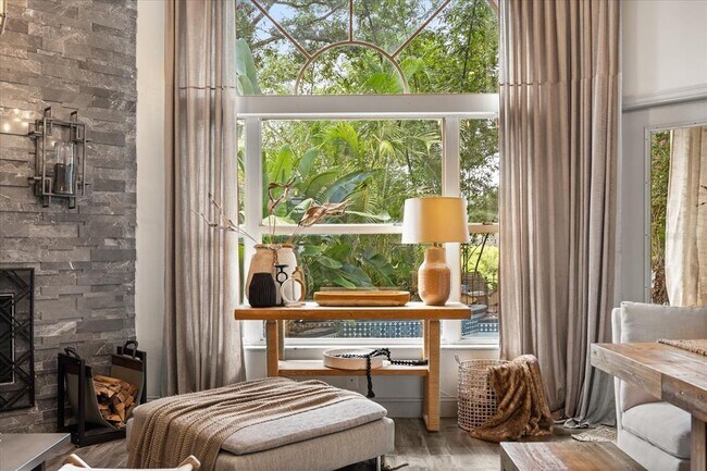 Building Photo - 989 Summer Lakes Dr