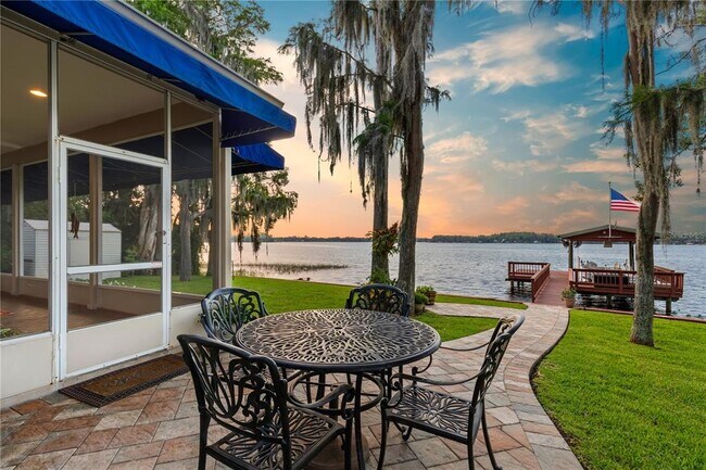 Building Photo - 17527 Canal Shores Dr