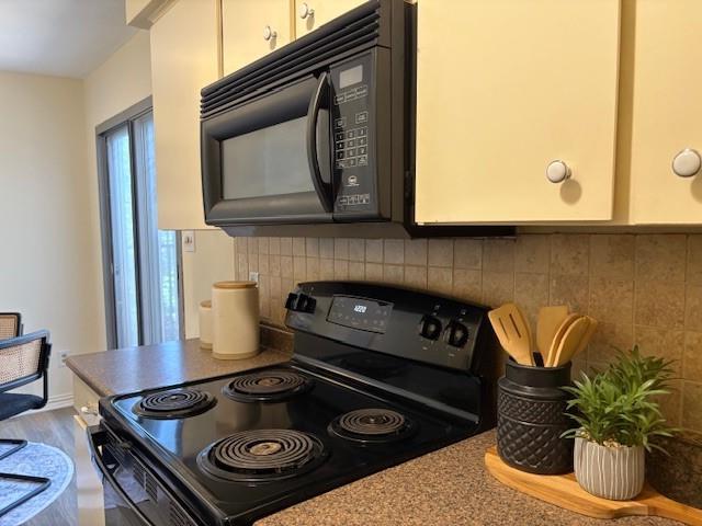 Building Photo - 6910 Hart Ln