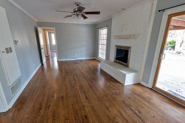 Building Photo - Home for Rent in Wetumpka