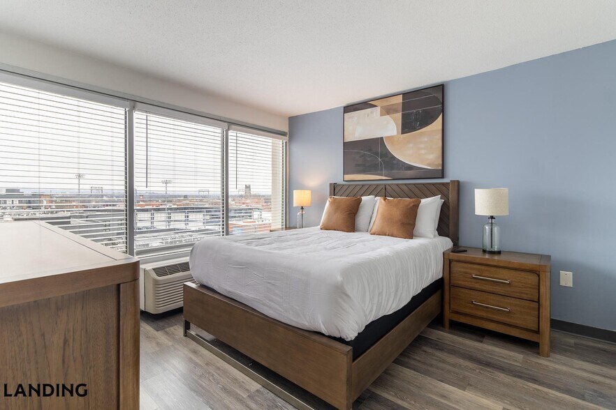 Building Photo - 50 Morgan St N