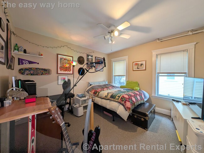 Building Photo - 80 Pearson Rd