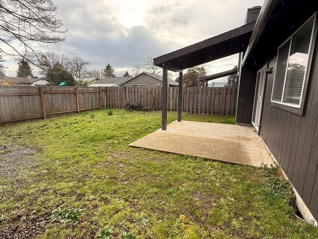 Building Photo - K14111 A &amp; B