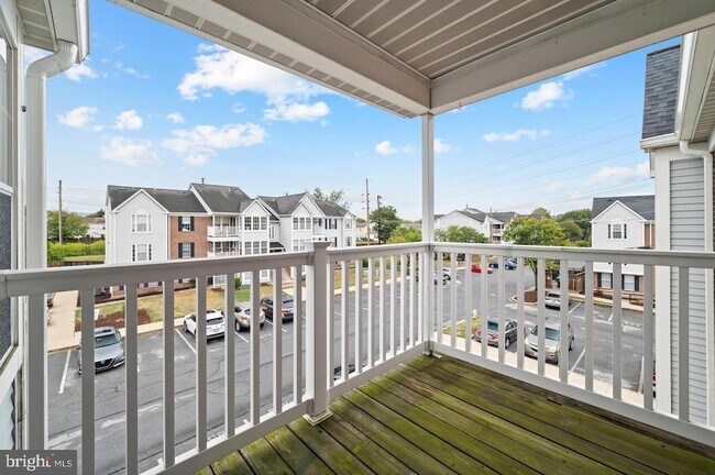 Building Photo - 611 Himes Ave