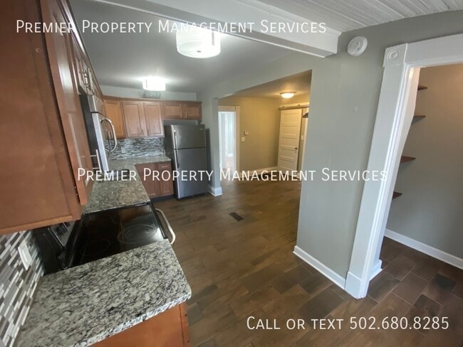 Building Photo - 504 Warnock St