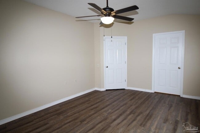 Building Photo - 130 Wildflower Ln