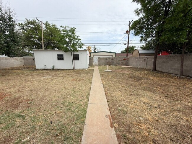 Building Photo - 3916 Boulder Ave