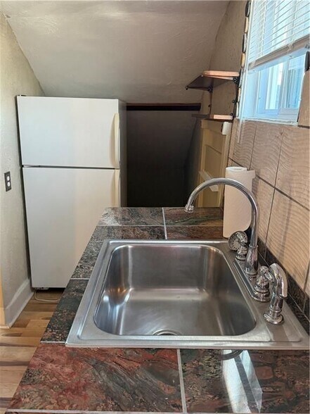 Building Photo - 69 Hope St