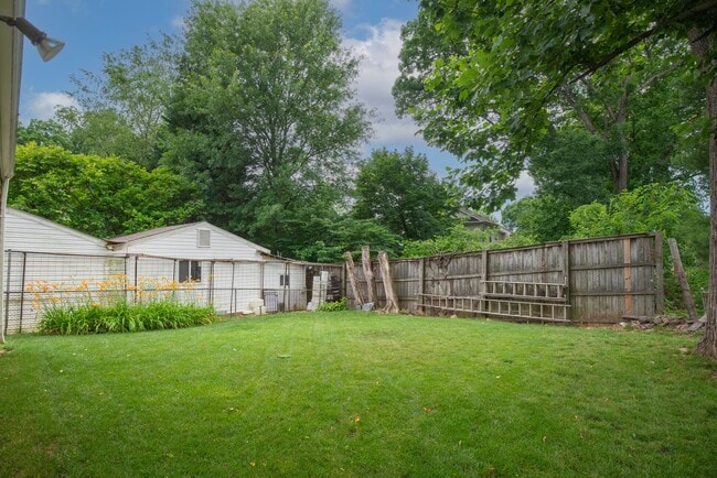 Building Photo - Totally update and impeccably maintained 4...