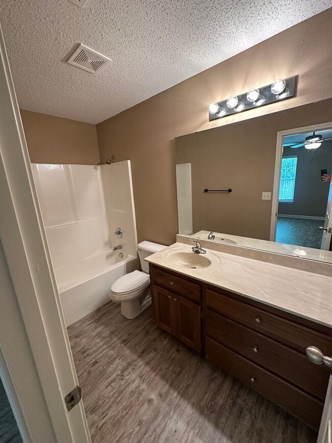Building Photo - 107 Butterfield Crossing