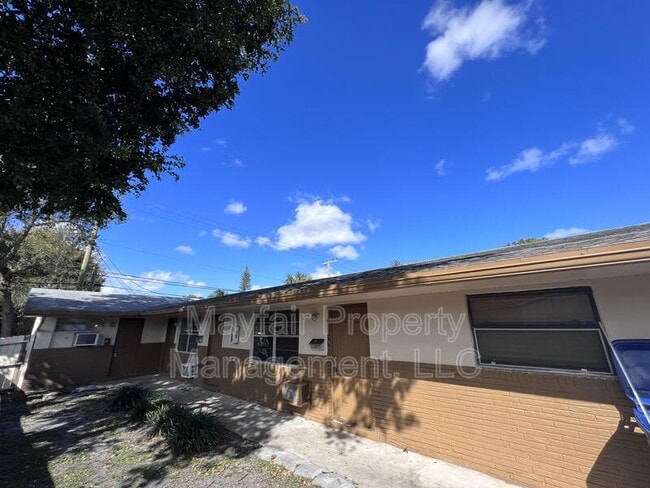 Building Photo - 121 Northwest 32nd Avenue