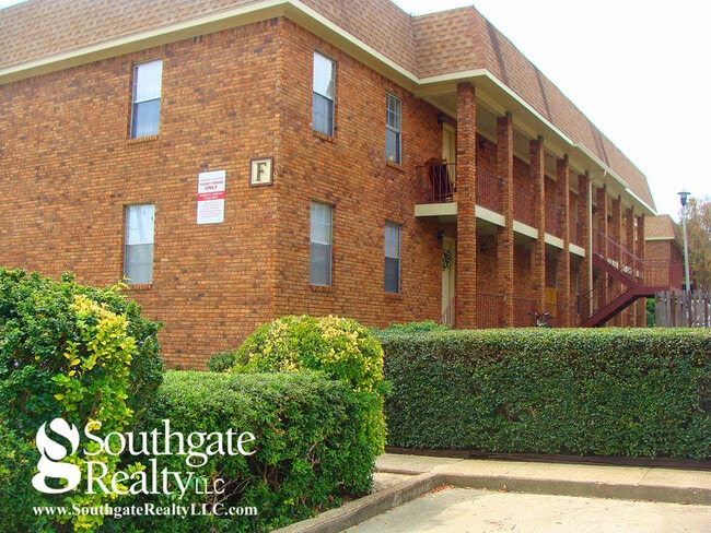 Building Photo - Hardy Manor Apartment Homes