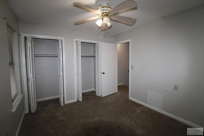 Building Photo - 2012 Gion St