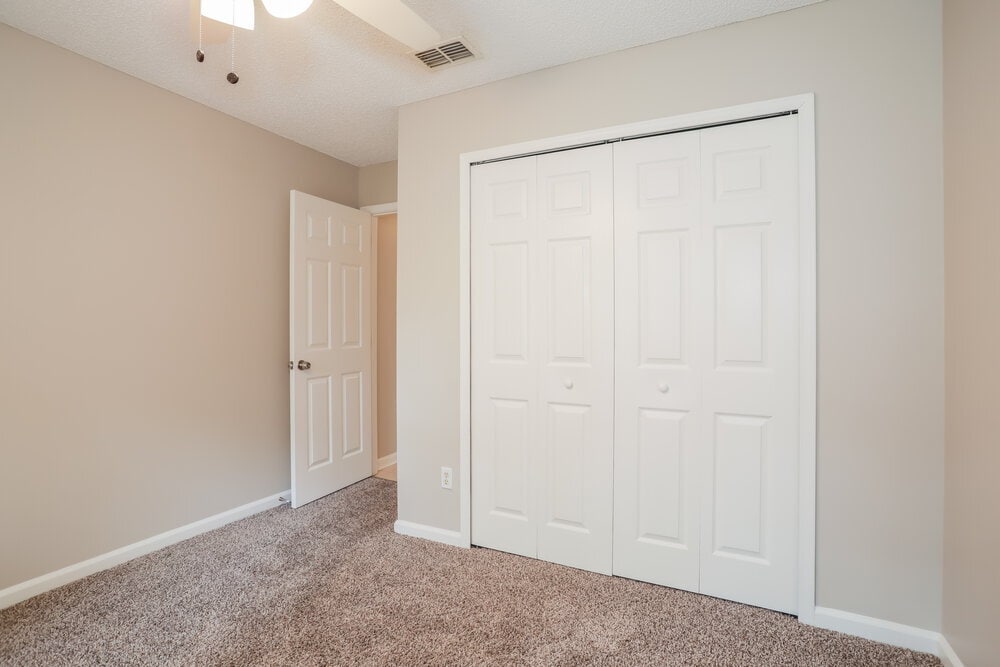 Building Photo - 7835 Longhorn Cir E