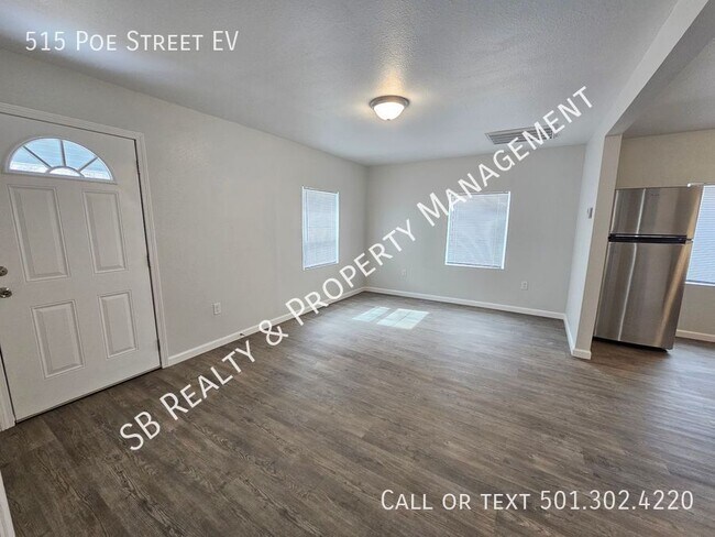 Building Photo - 515 Poe St