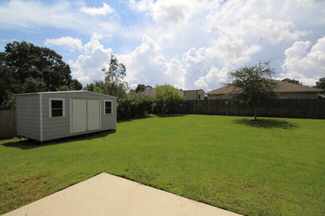 Building Photo - Comfort & Convenience in Cantonment – 4BR ...