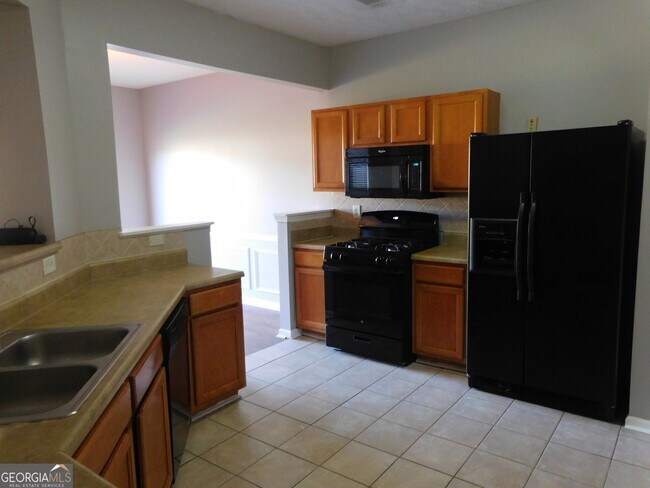 Building Photo - 566 Pond Lillies Rd SE