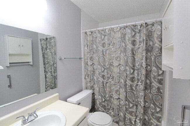 Building Photo - 3398 Green Briar Cir