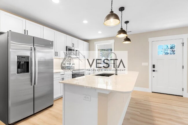 Building Photo - 9 Silent Pl