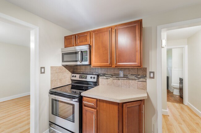 Building Photo - Beautiful One Level Home in Bon Air for rent!!