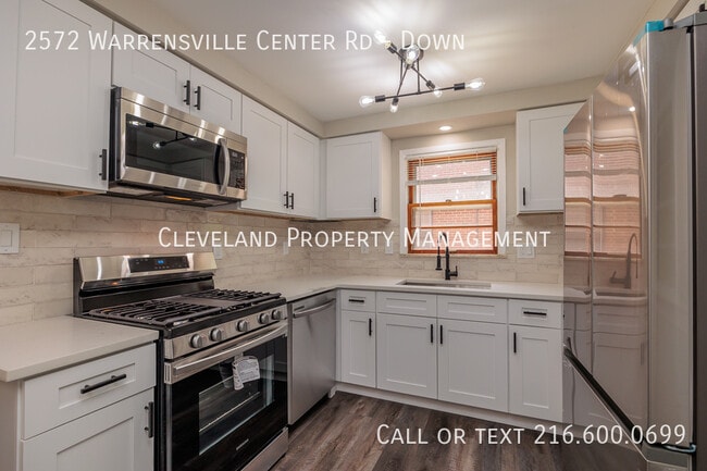 Building Photo - 2572 Warrensville Center Rd