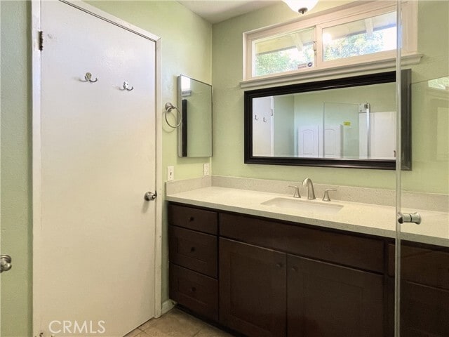 Building Photo - 411 N Prospectors Rd