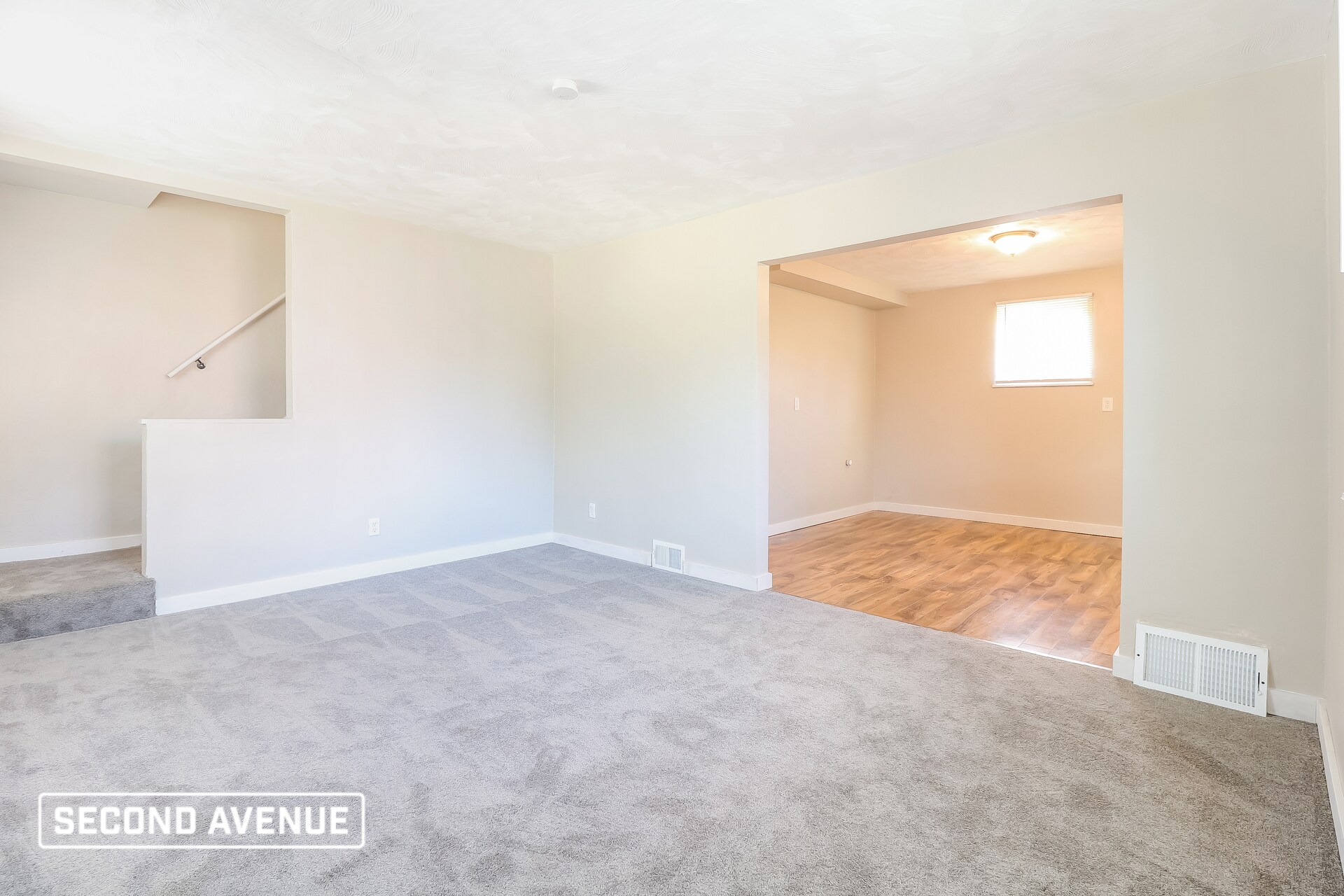 Building Photo - 701 Crestview Dr
