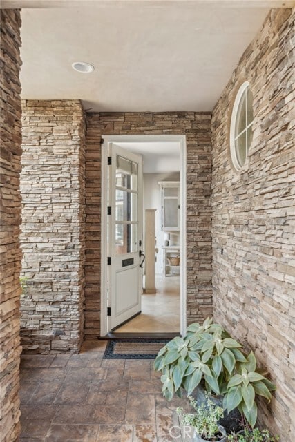 Building Photo - 610 Marigold Ave