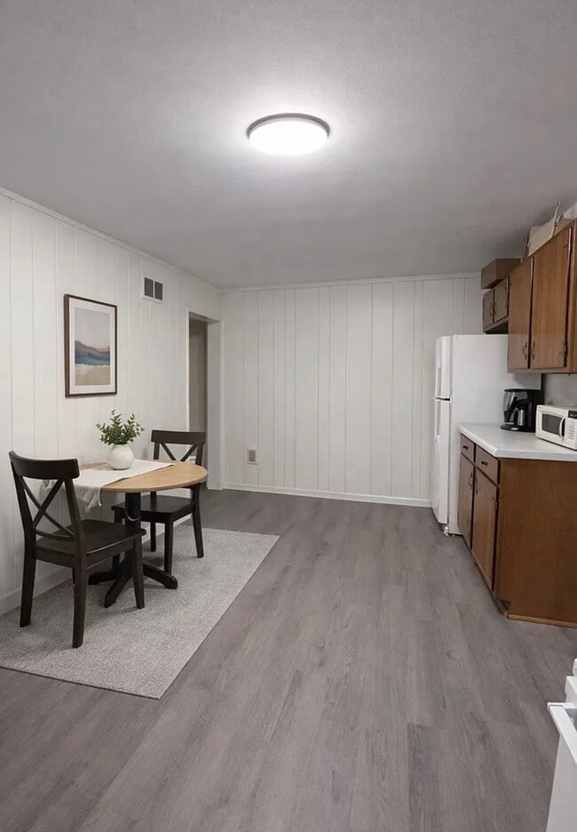 Building Photo - 18 Cleveland Ave