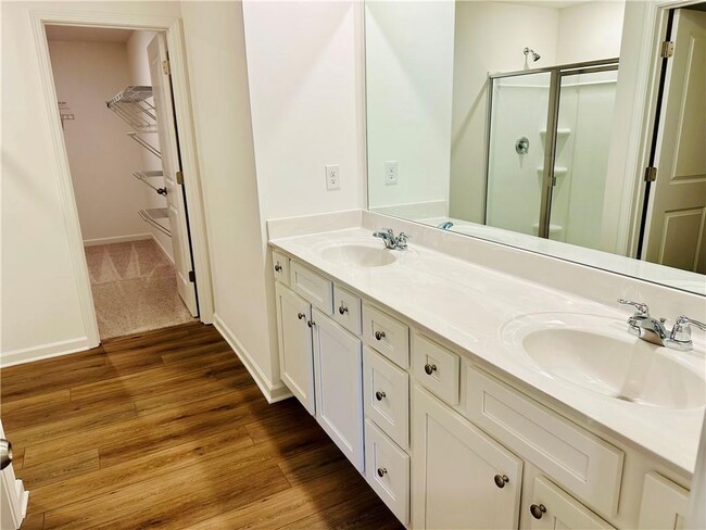 Building Photo - 66 Red Dragon Dr