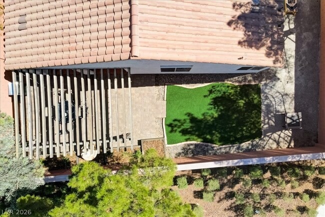 Building Photo - 1812 Stablegate Ave