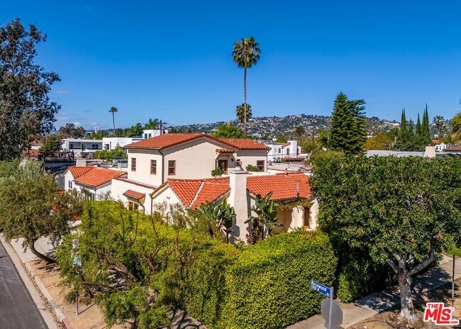 Building Photo - 503 N Vista St