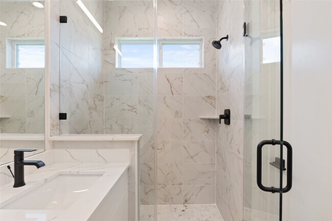 Building Photo - 2761 Sunny Briar Dr