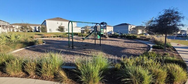 Building Photo - 2759 Fetching Trl