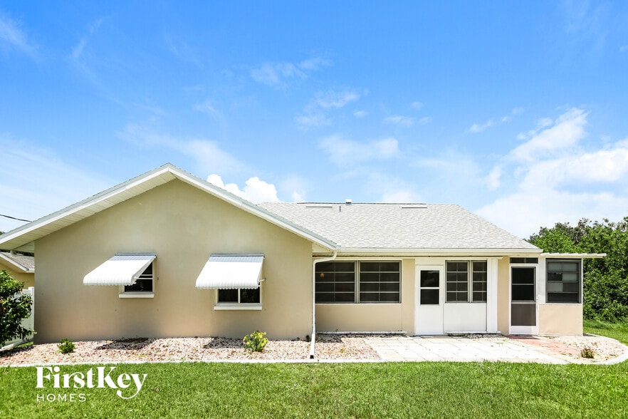 Building Photo - 1138 Presque Isle Dr