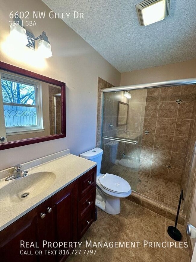 Building Photo - 6602 NW Gilly Rd