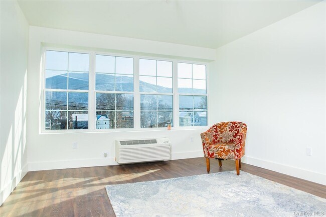 Building Photo - 35 Van Nydeck Ave