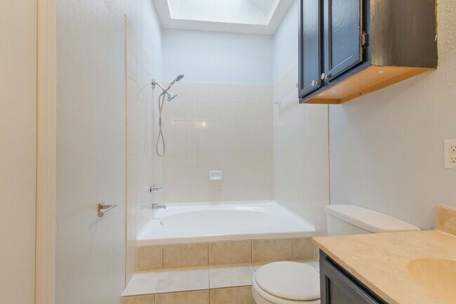 Building Photo - 504 Purple Sage Dr