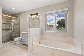 Building Photo - 30 Crestwood Dr
