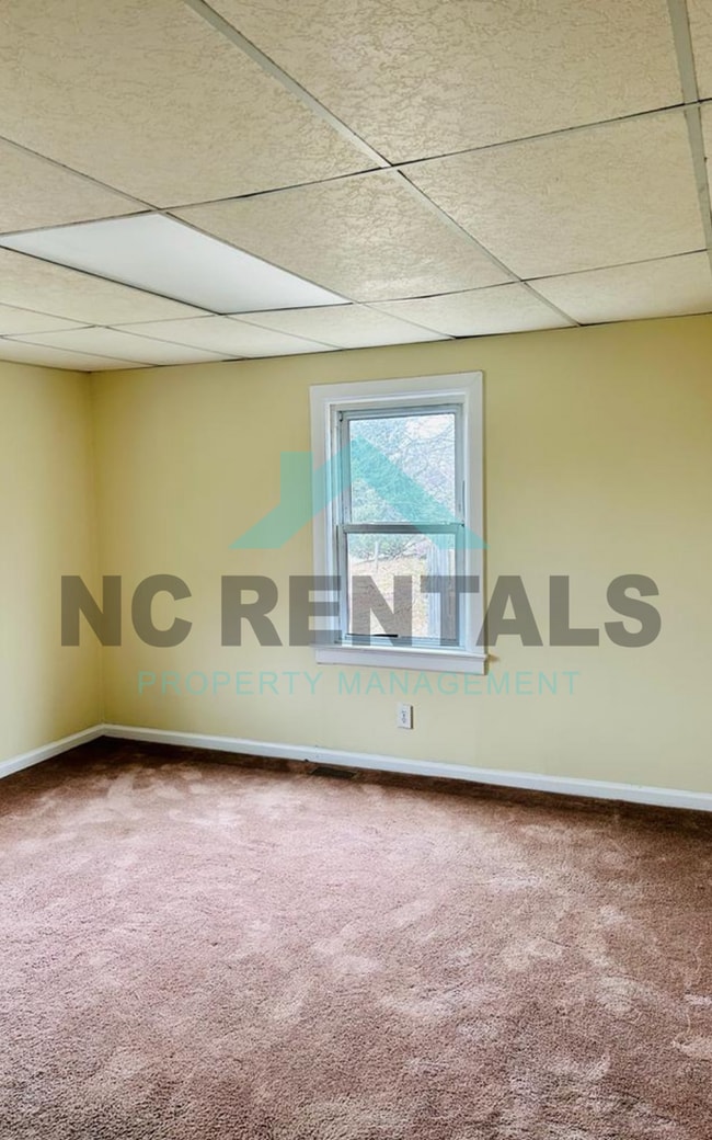 Building Photo - 1302 Cypress St