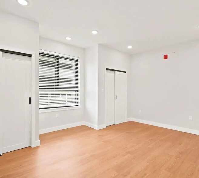 Building Photo - 5001 Frankford Ave