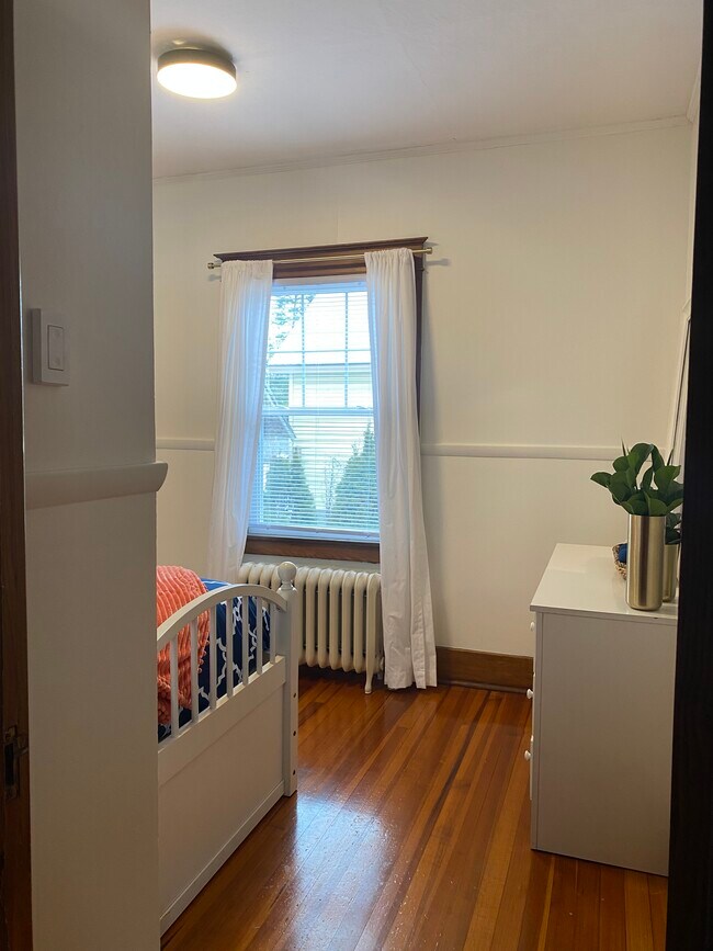 Bedroom #3 - 18 Jumel Pl