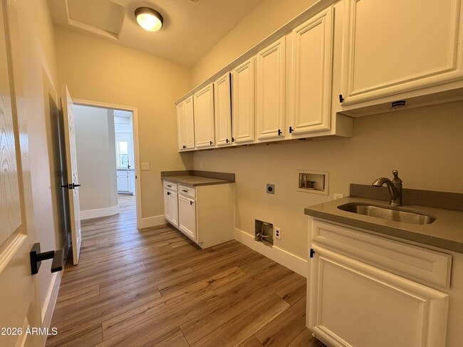 Building Photo - 13031 W Stella Ct