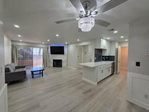 Building Photo - Immaculate Guard-Gated First-Floor Condo!