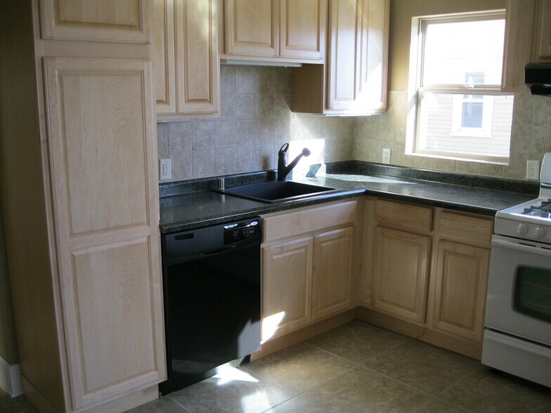 Building Photo - 2159 N 63rd St